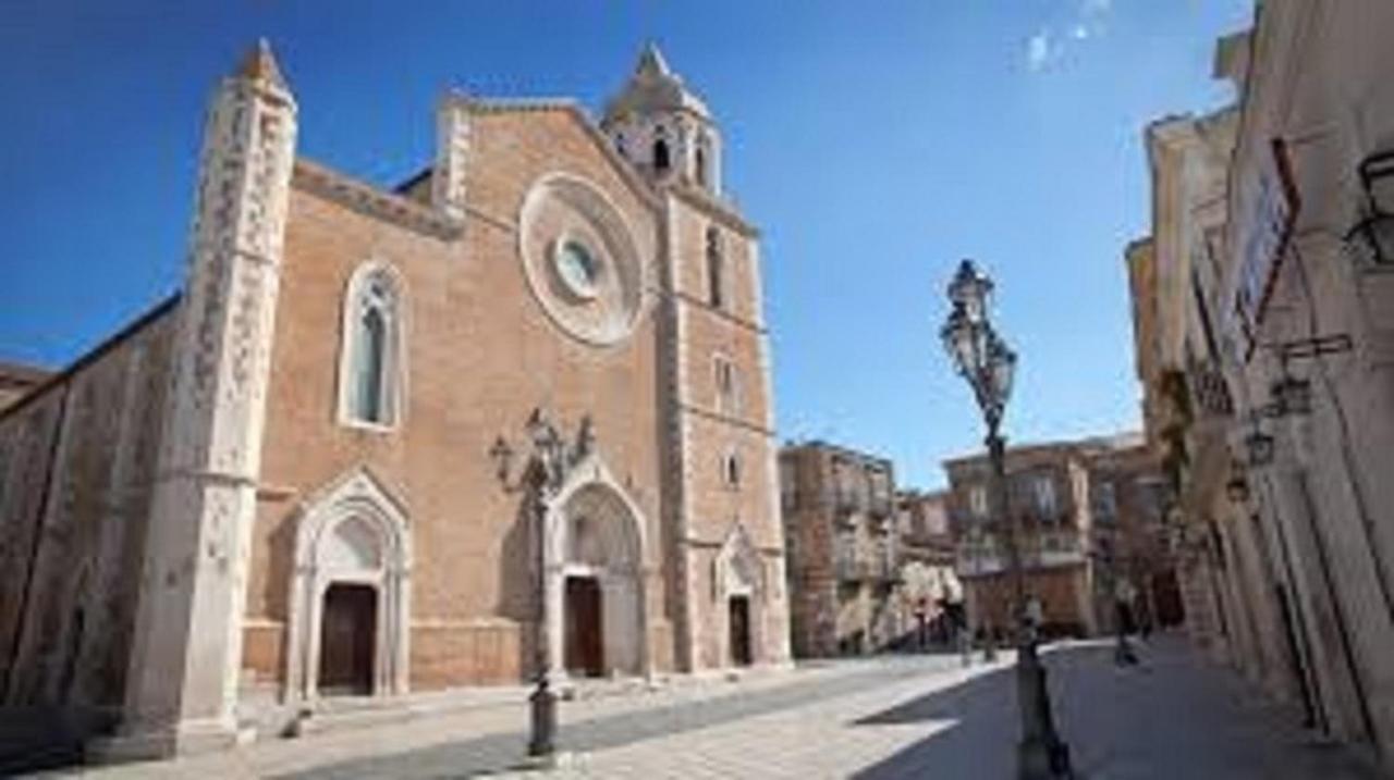 L'Arca - Bed & Breakfast In Lucera Centro Екстериор снимка